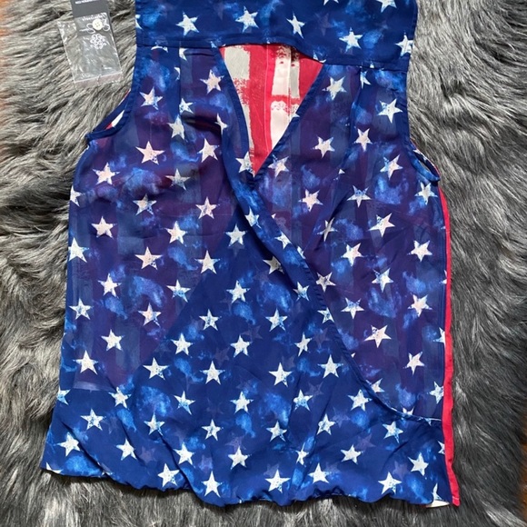 New Jessica Simpson Shirt with American Flag - Picture 2 of 7